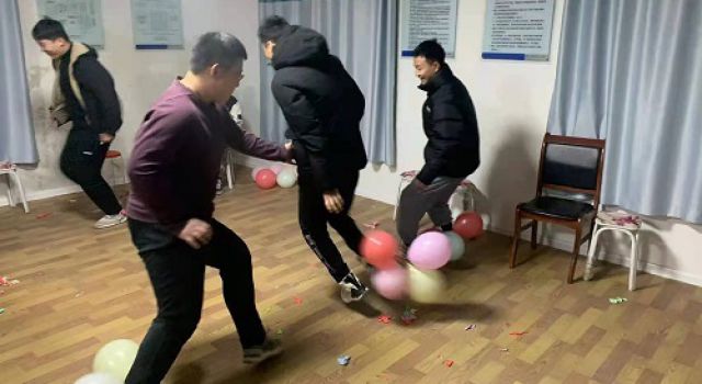 喜迎2022，張臺線總監辦組織聚餐