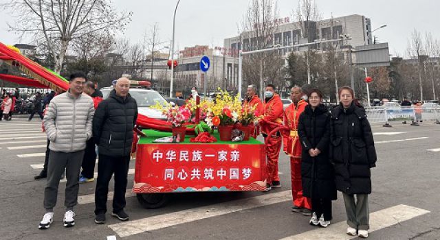 淄博市內(nèi)養(yǎng)護(hù)工程總監(jiān)辦組織員工參觀周村區(qū)元宵節(jié)活動(dòng)